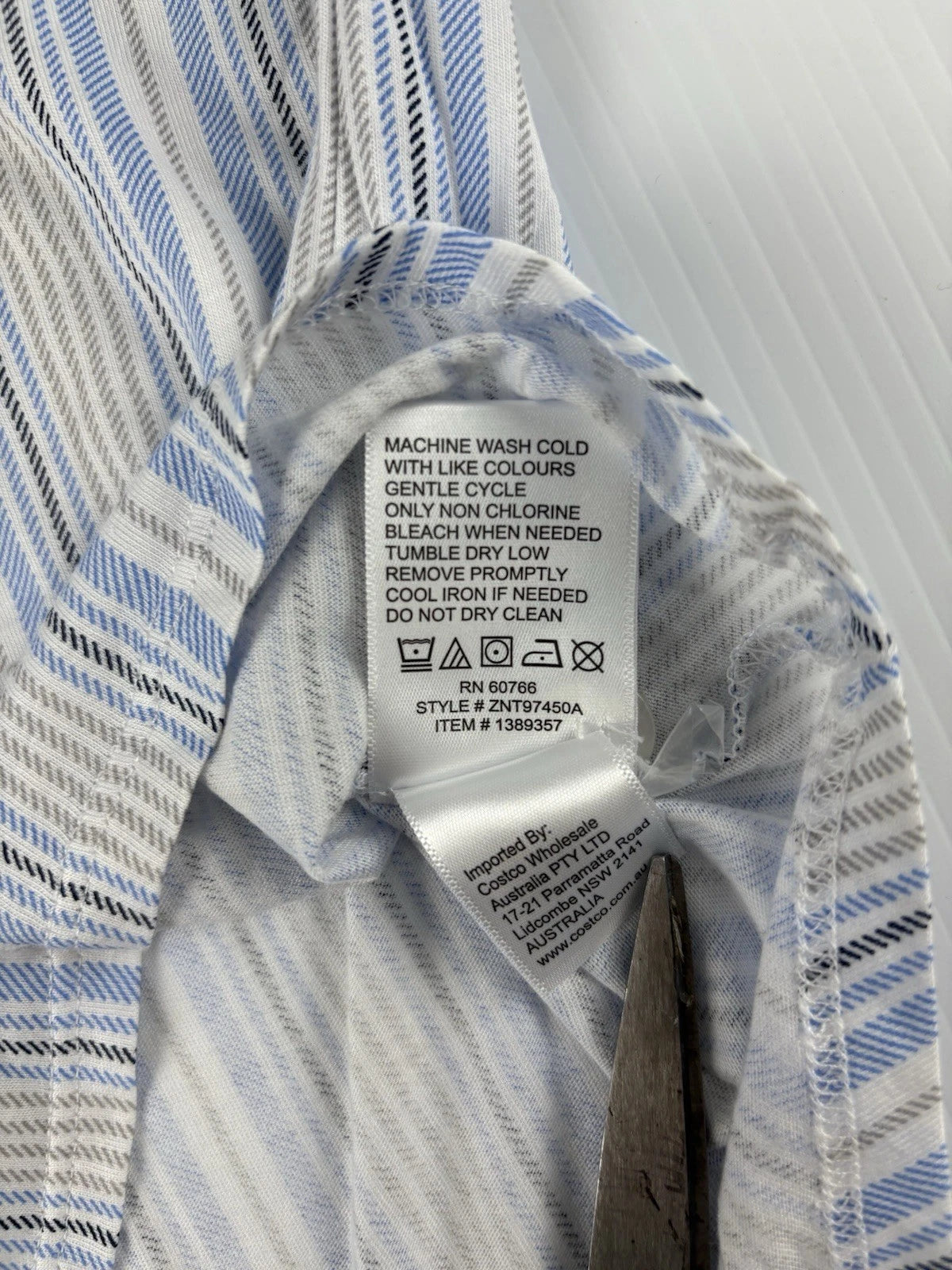 Nautica Mens 2 Piece Short Sleeved, Cropped Pants, Striped Pajama Set Size M