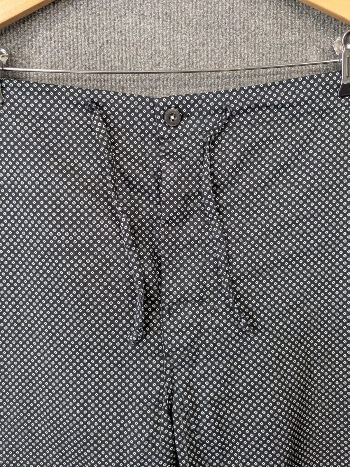 TravelSmith Pajama Set Men Medium Classic Button 2 Piece Black White Shirt Pants