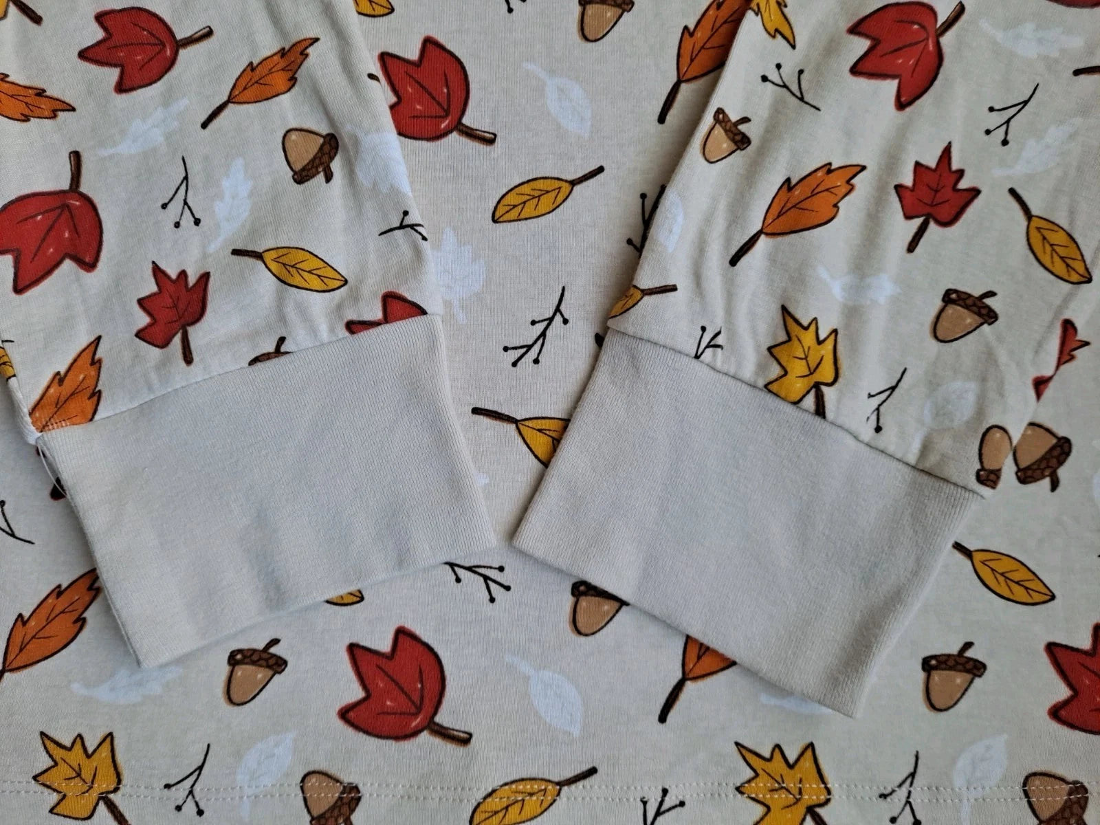 UNBRANDED MENS SZ XL 2-PIECE PAJAMA SET ACORN FALL LONG SLEEVE & PANTS NWT