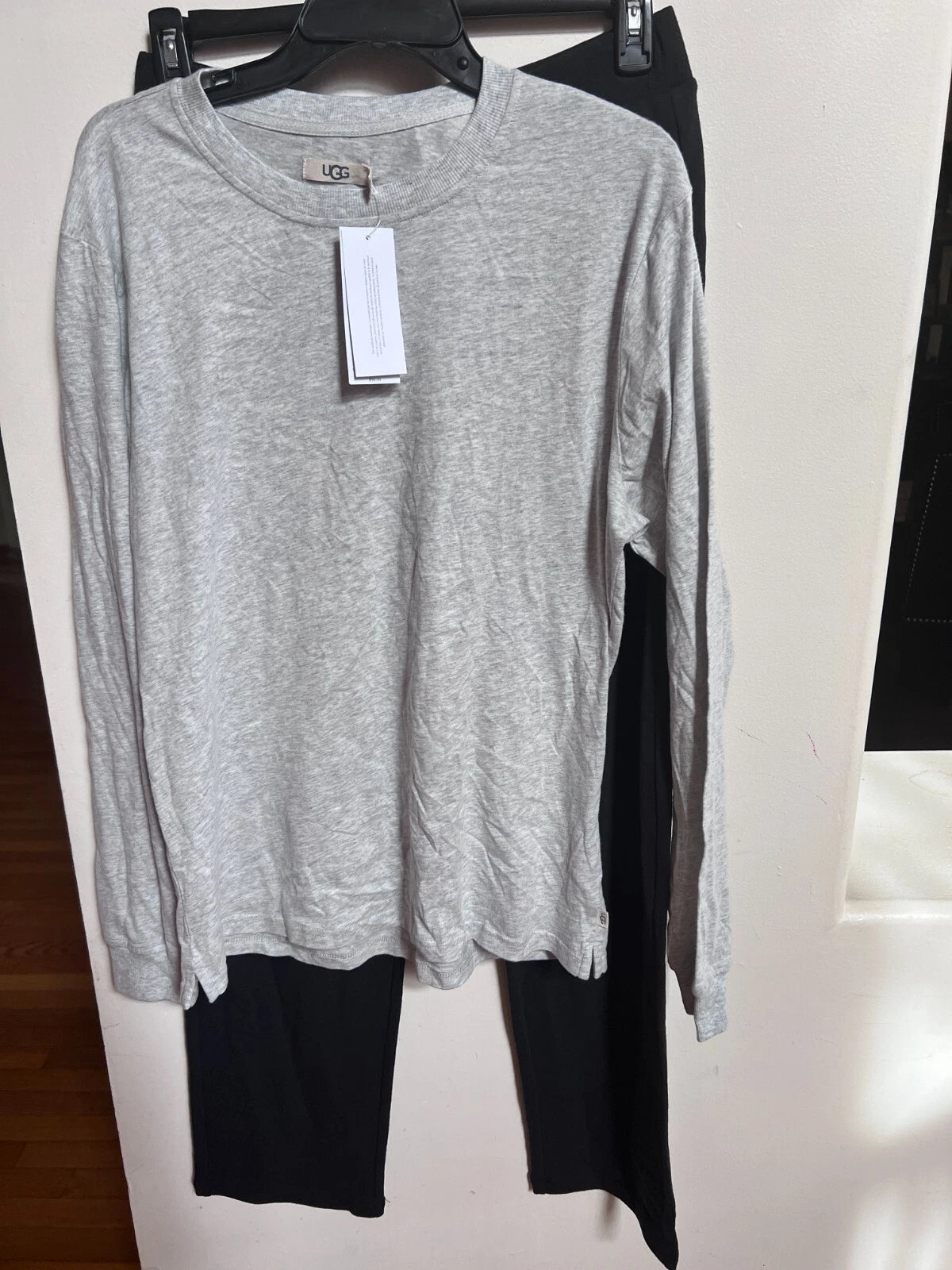 New UGG Men's Waylen 2 Piece Pajama Set Grey Heather Long Sleeve M