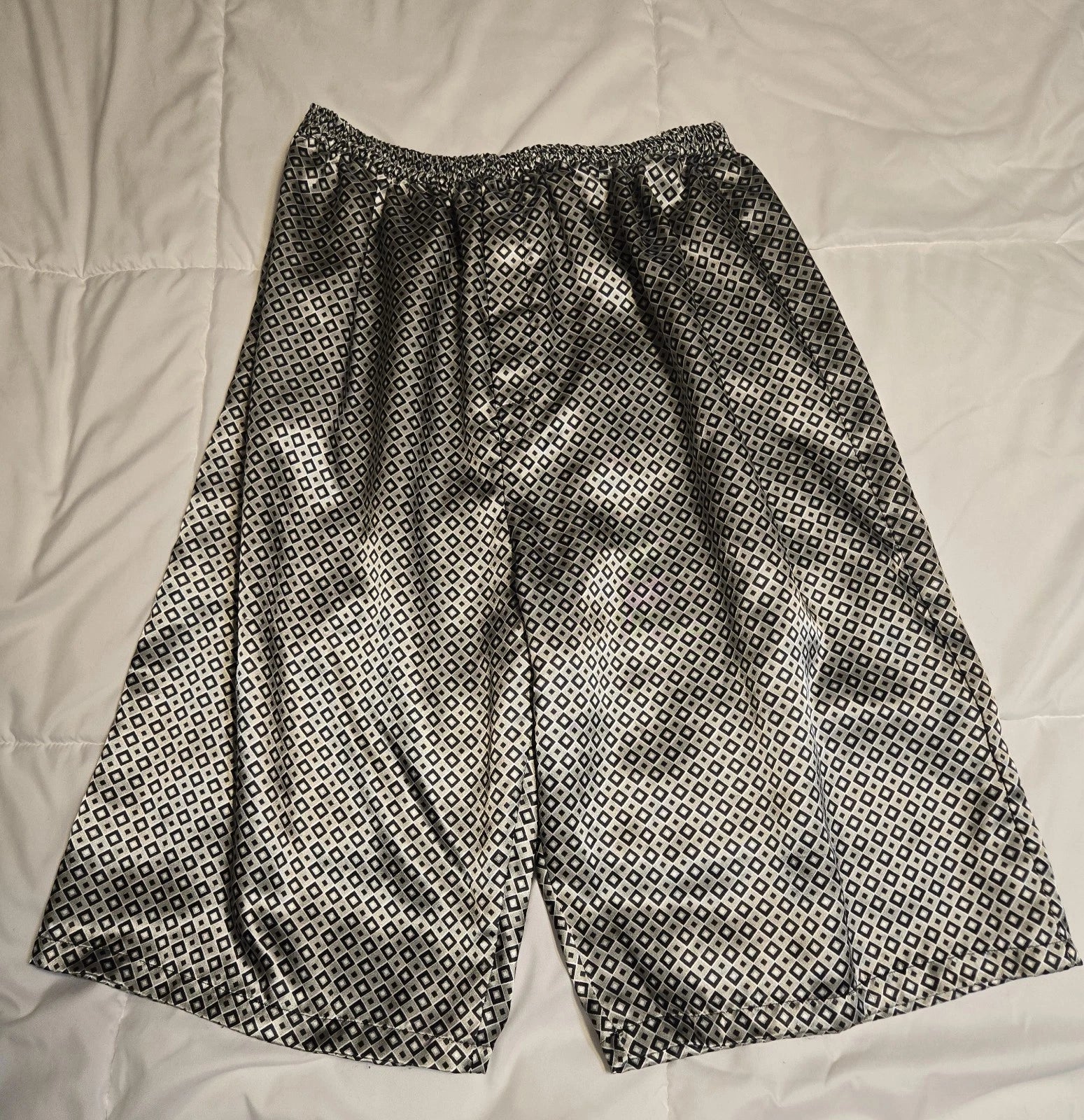 Robert Louis Mens XXL Silk Blend Short Sleeve Pajamas Black Diamond Pattern