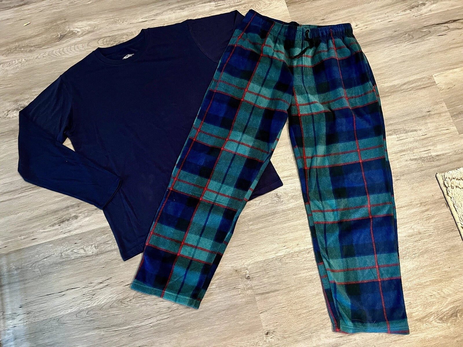 Men’s Victory Sportswear Pajama Set Flannel Pants Long Sleeve T—Shirt Sz