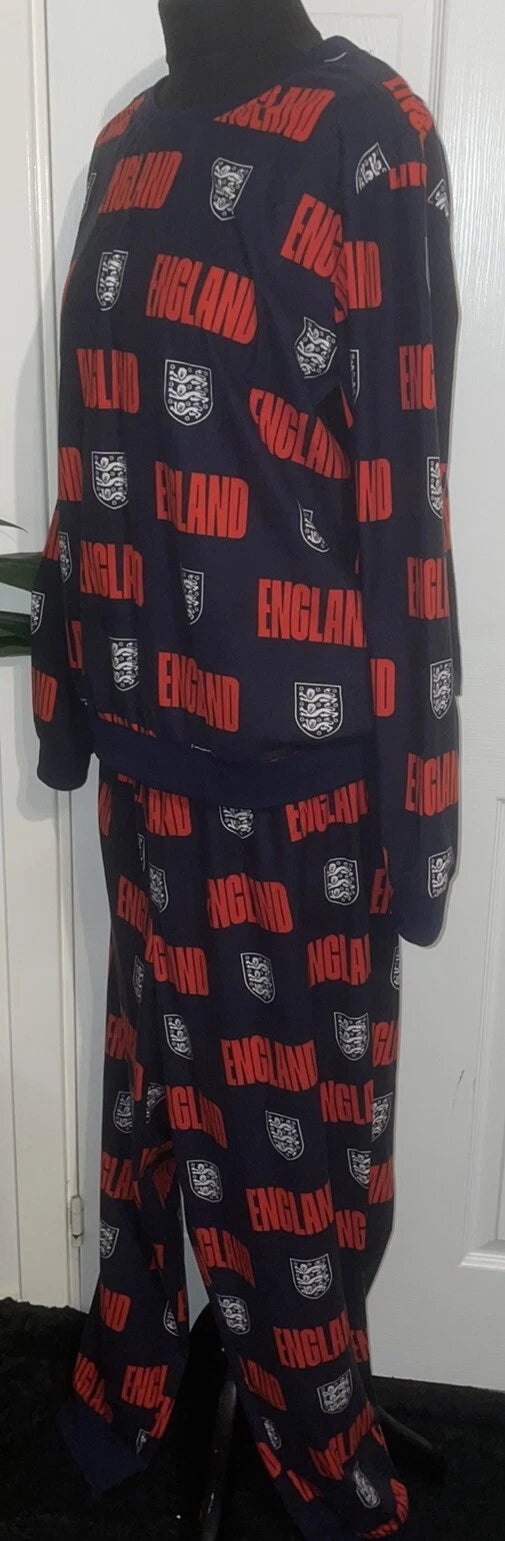 MENS SIZE 16-18 NAVY AND RED ENGLAND DESIGN PYJAMA SET TESCO NEVER WORN