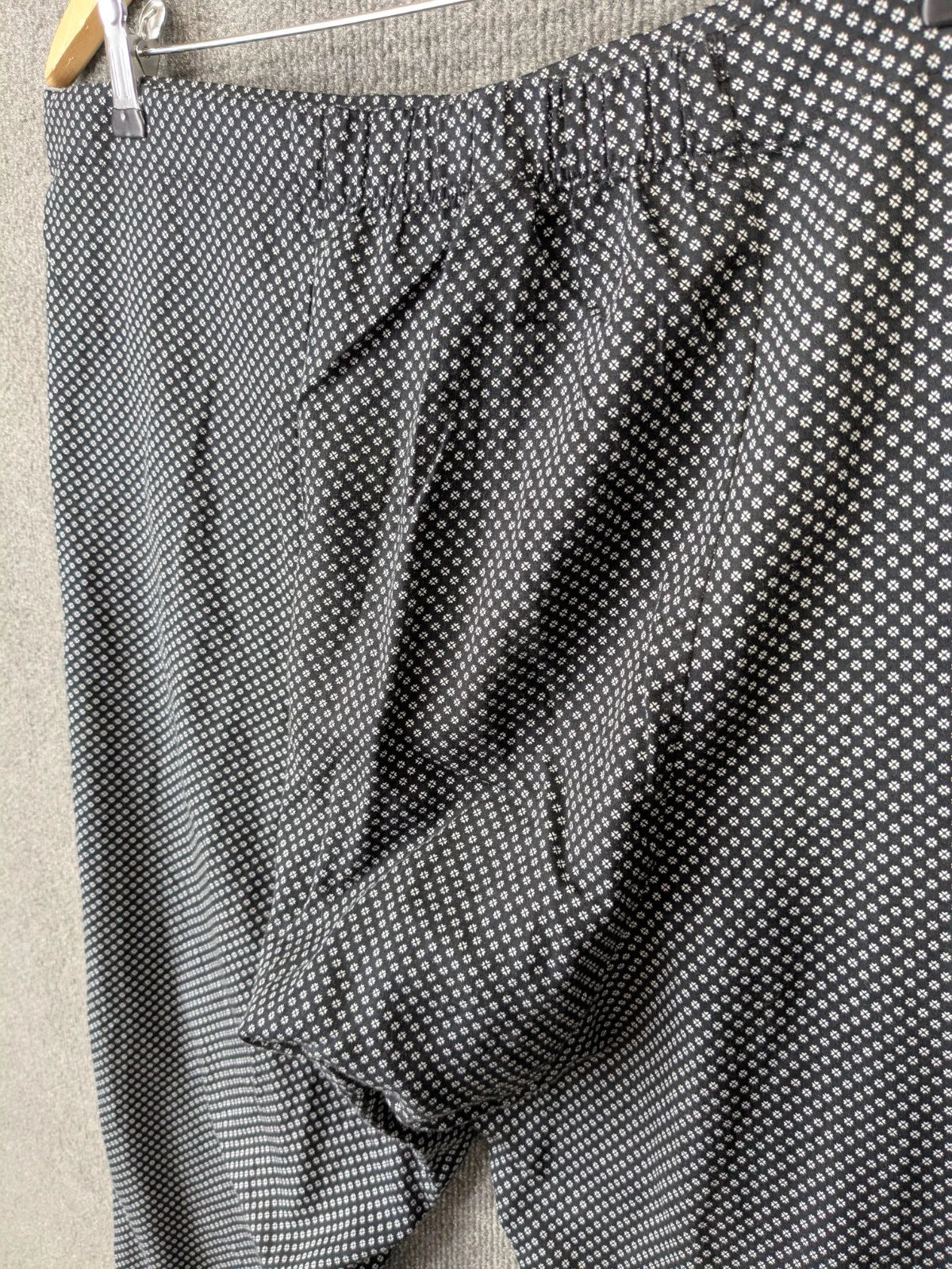 TravelSmith Pajama Set Men Medium Classic Button 2 Piece Black White Shirt Pants