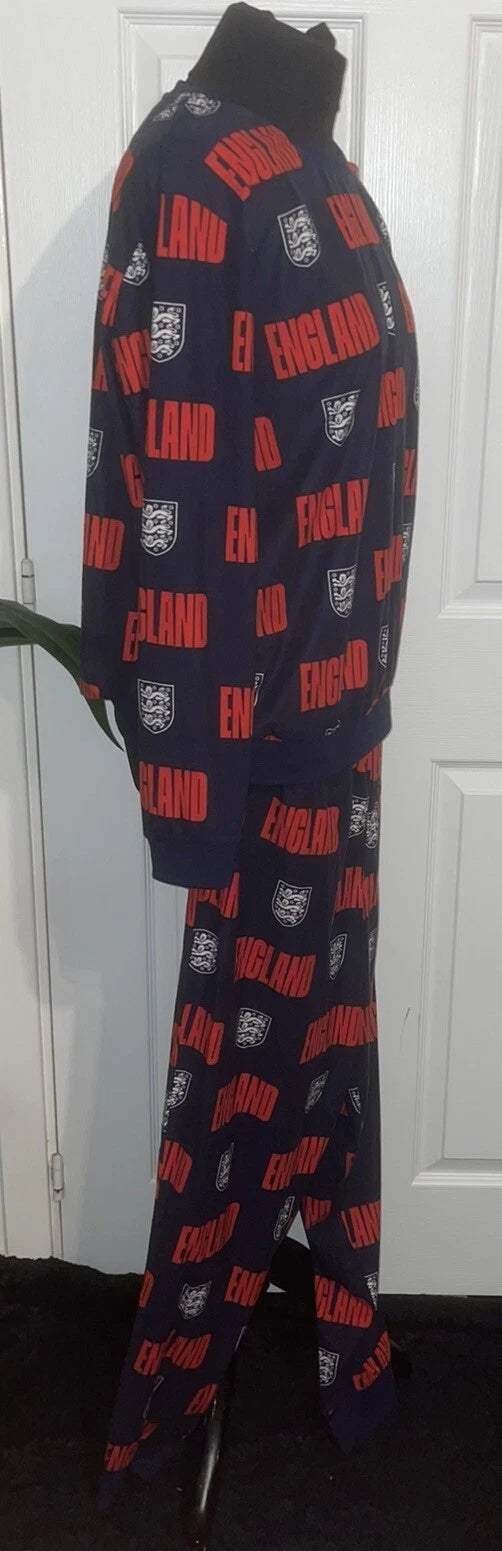 MENS SIZE 16-18 NAVY AND RED ENGLAND DESIGN PYJAMA SET TESCO NEVER WORN