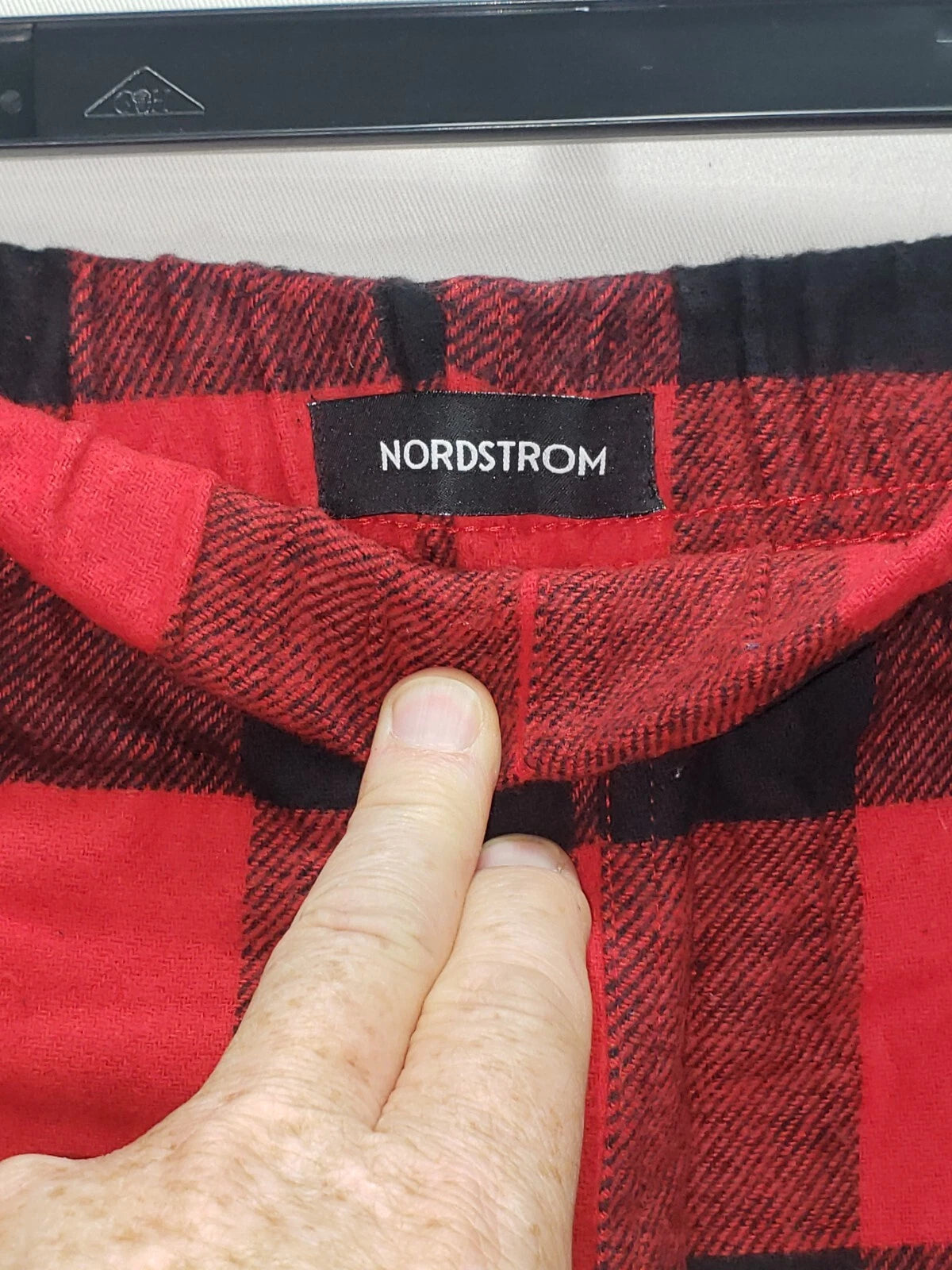 Nordstrom Pajama Set Mens MEDIUM Buffalo Plaid Flannel Long Sleeve Red $69 NEW