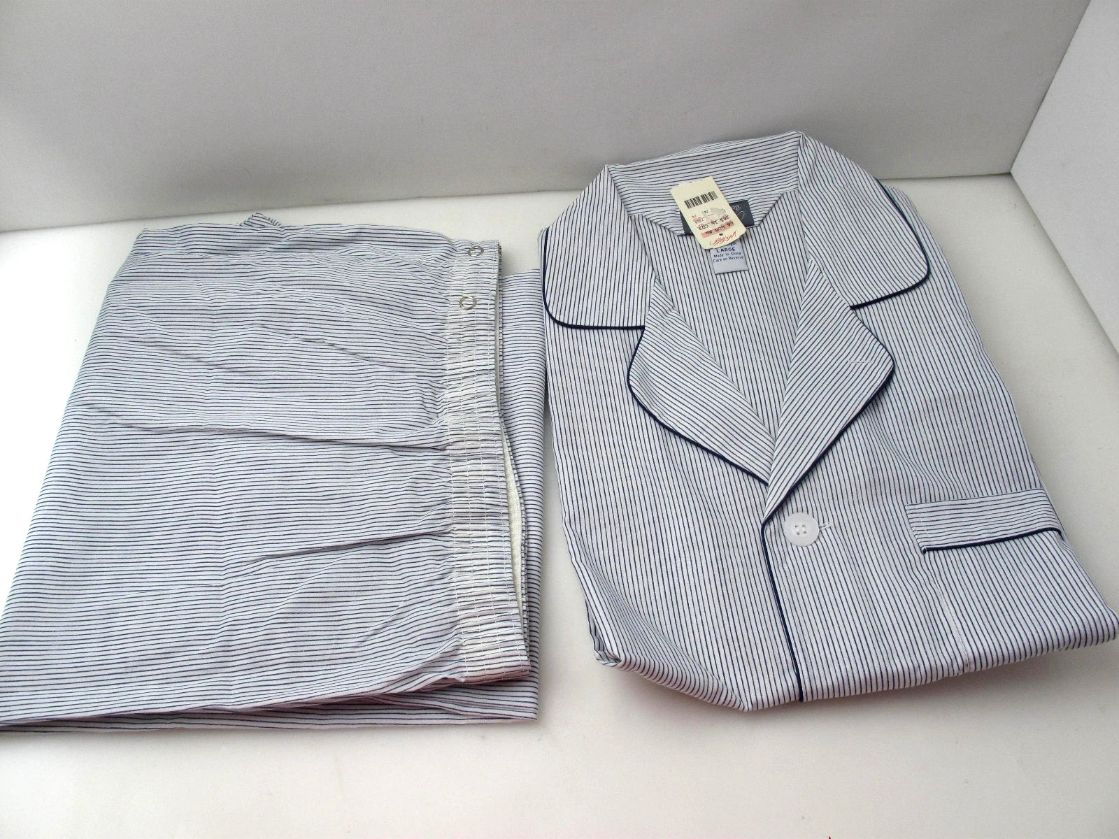 Lord & Taylor Men's Pajamas Size L NEW Long Sleeve and Leg Cotton Poly